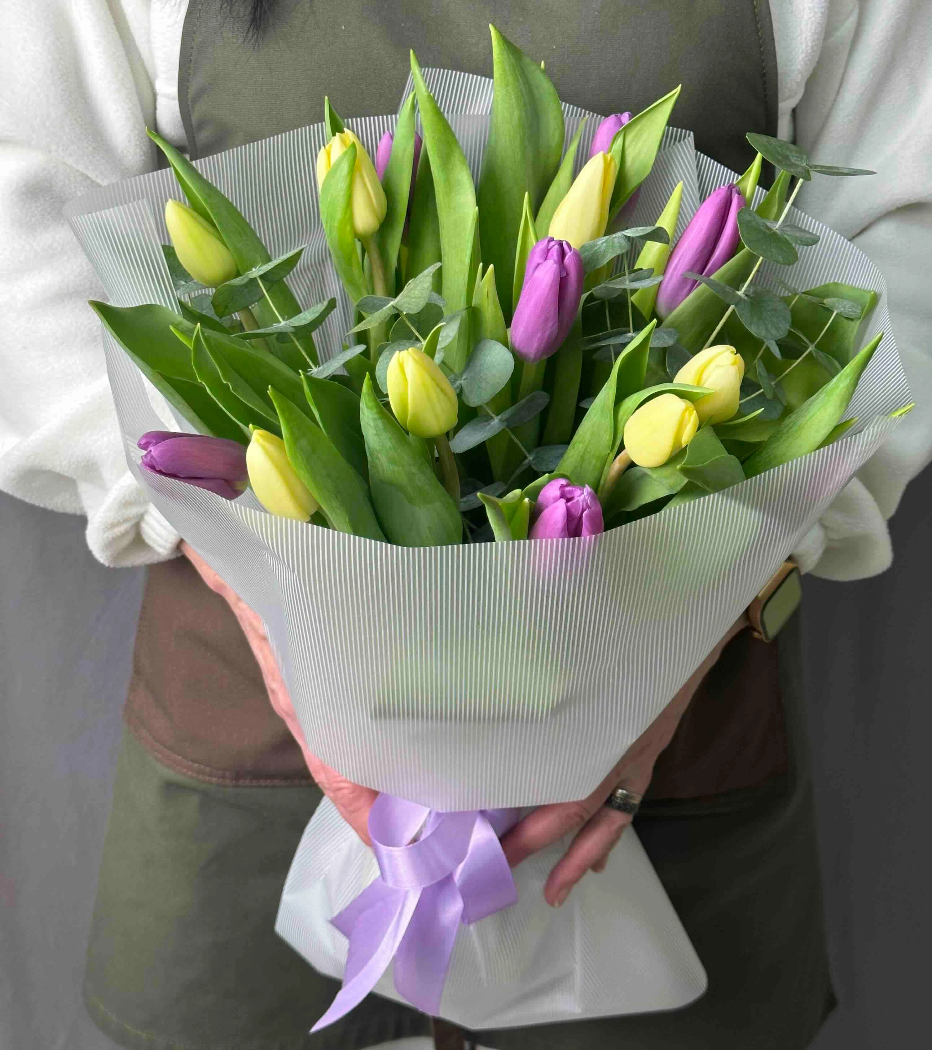 Монобукет из 15 тюльпанов