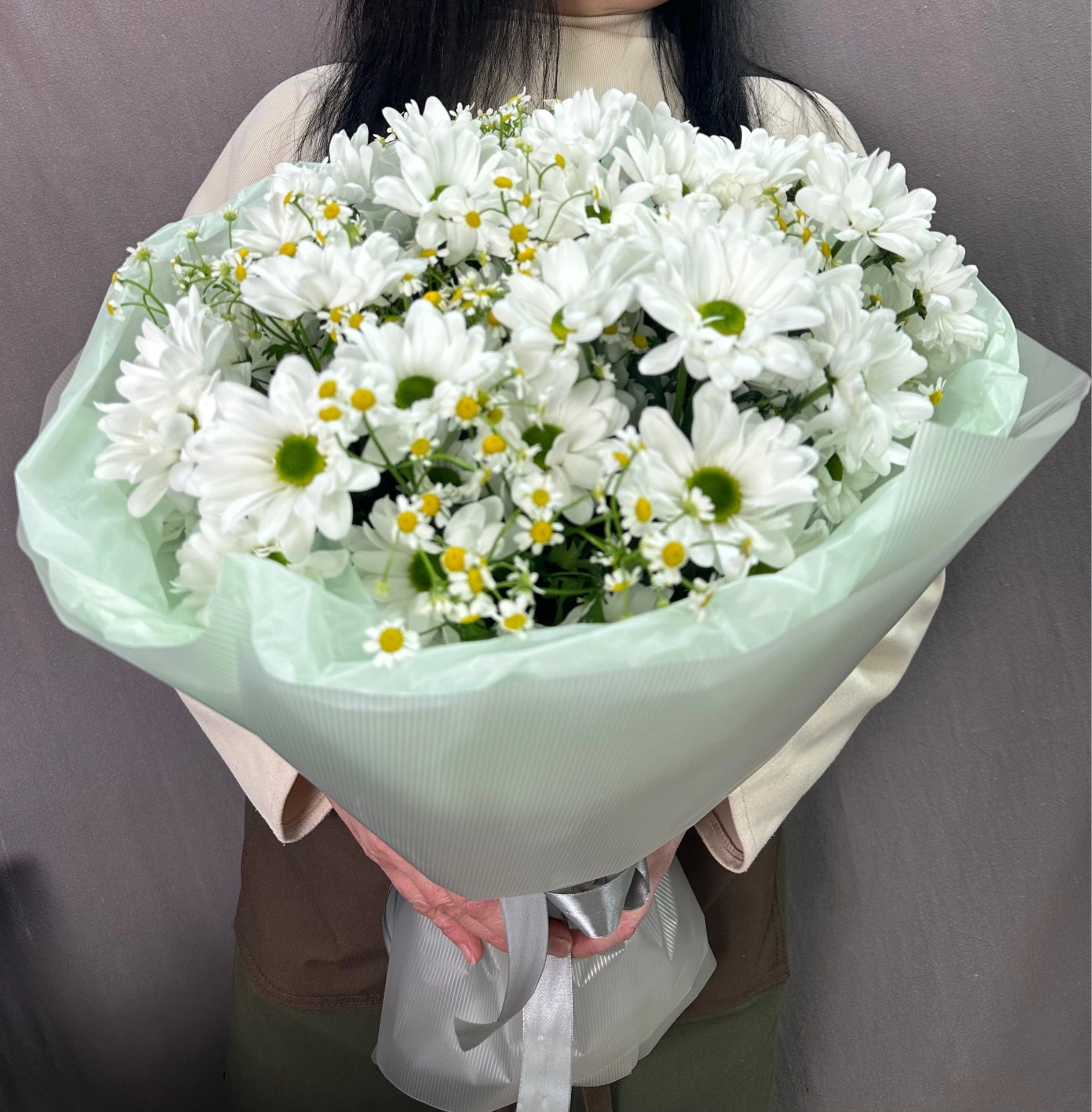 Букет хризантем с танацетумом