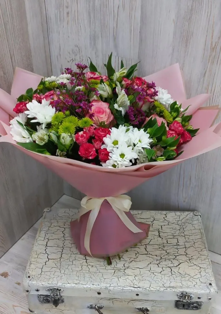 Букет из роз, хризантем, альстромерий №37